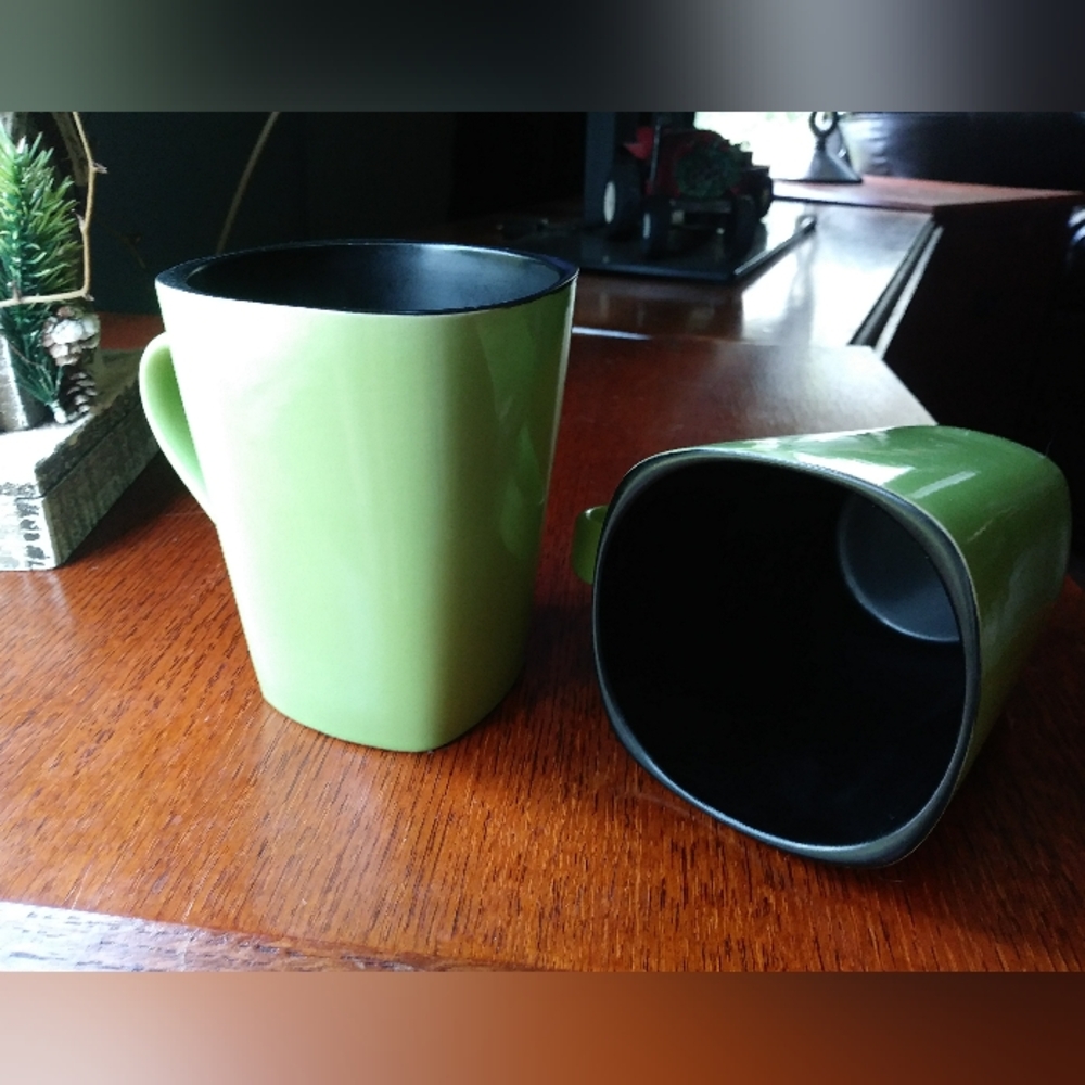 Green Ceramic Mugs